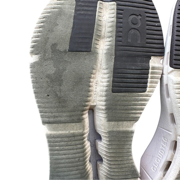 On RUNNING on cloud Cloudnova Sneakers shell womens size 10 - Picture 7 of 10